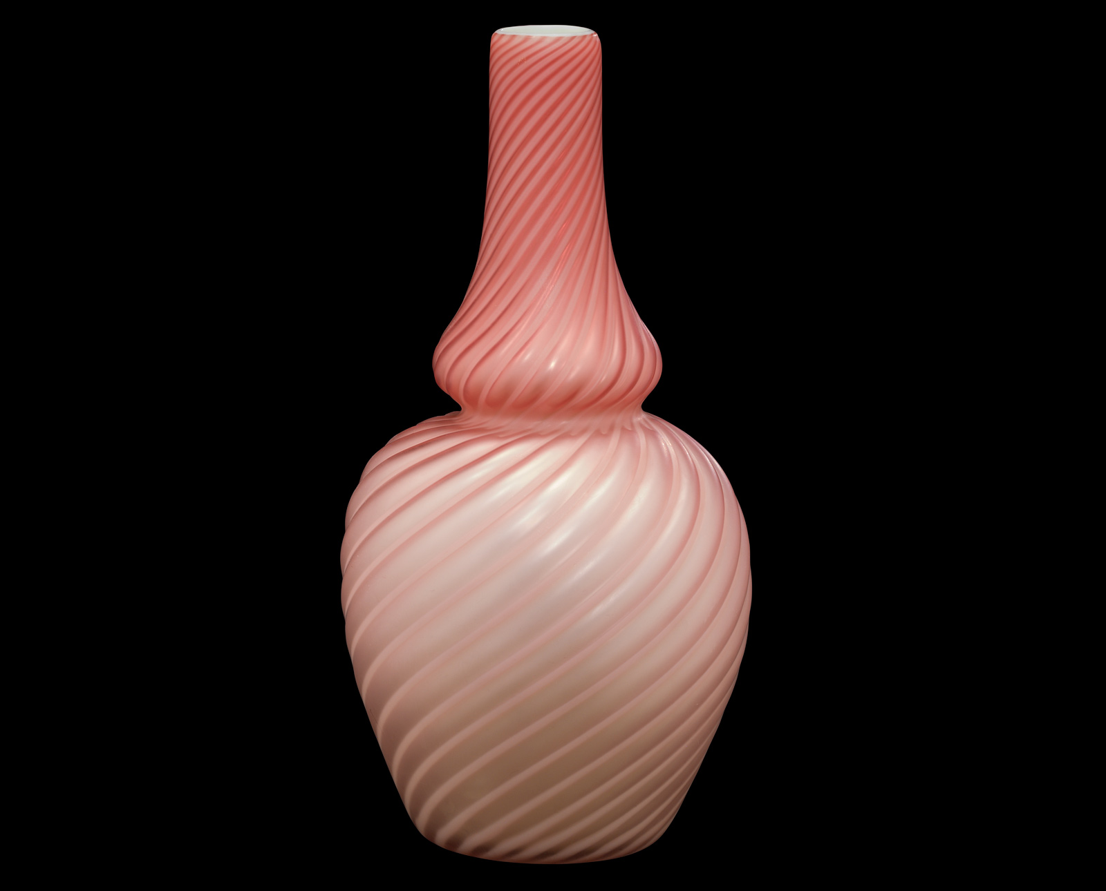 Pompeiian Ware Vase, Stevens & Williams, Stourbridge, England, 1880-90. Overall Height: 30.5 cm; Body Diameter: 14.7 cm. (70.2.17, gift of Mr. and Mrs. Gillett Welles, Sr.)