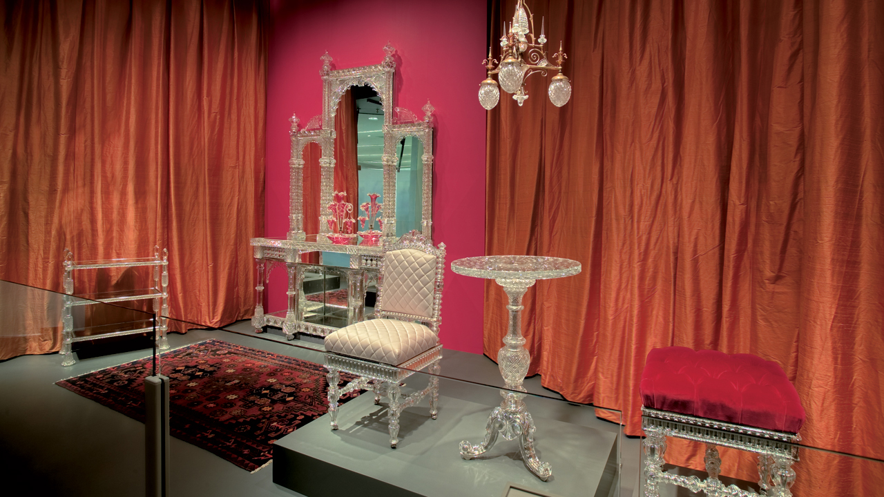 Glass of the Maharajahs: European Cut Glass Furnishings for Indian Royalty