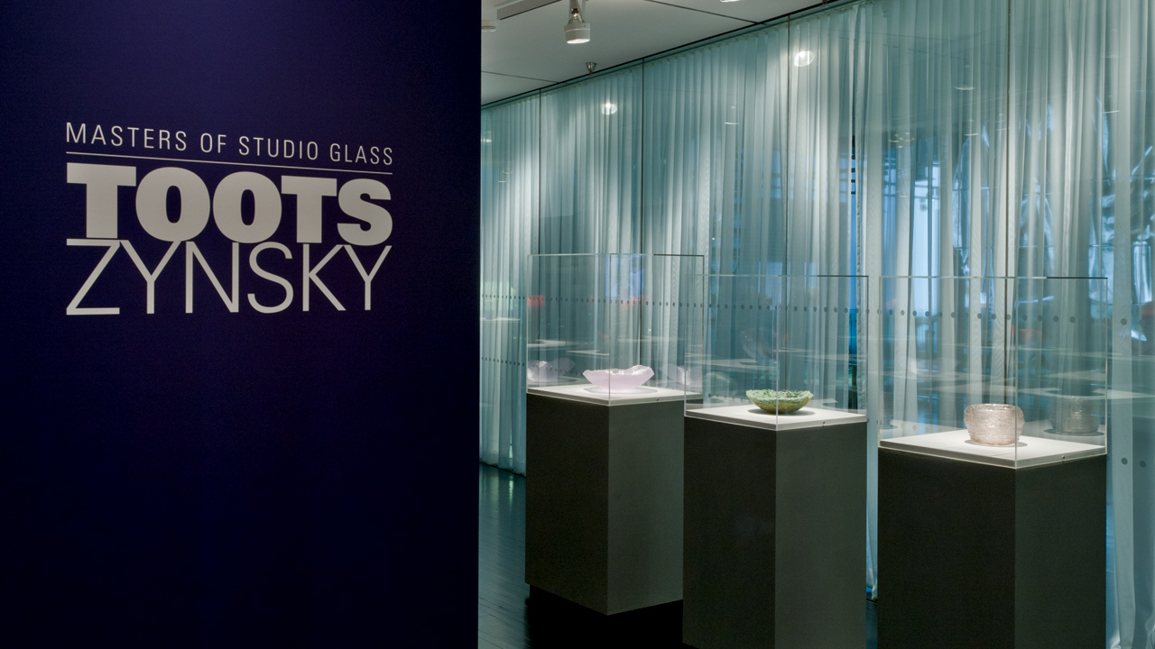 Masters of Studio Glass: Toots Zynsky