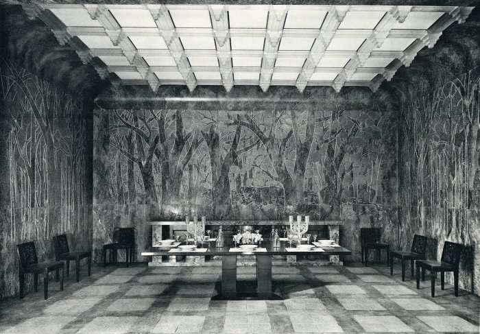 Salle á manger (dining room) in the Sévres pavilion, designed by Lalique, 1925. CMGL 73412