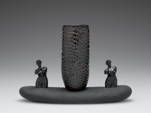 Untitled Construction. United States, Whidbey Island, Washington, 1994. Blown glass, acid-etched; fused and blown granulare; found vintage salt and pepper shakers in the form of the Venus de Milo; bonded. H: 27.4 cm, W: 39.7 cm, D: 12.5 cm (2007.4.177, gift of the Ben W. Heineman Sr. Family).