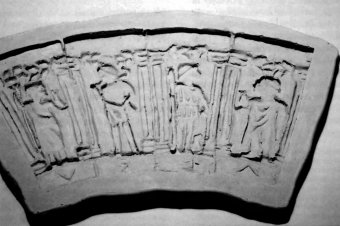 Fig. 2: Plaster cast of modeling clay panels. (Photo: author)